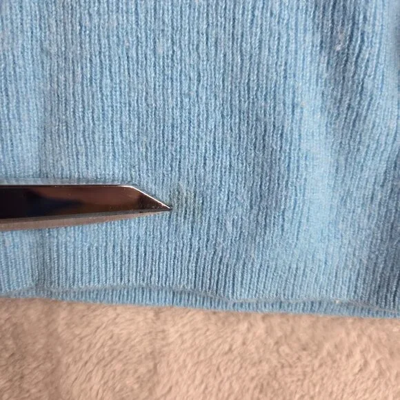 Nordstrom Signature 100% Cashmere Crewneck Sweater, Size Medium - Picture 5 of 7